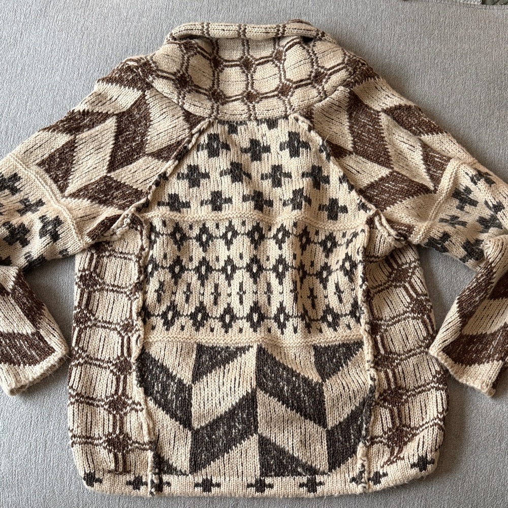 Geometric Patterned Knit Cardigan - Picture 6 of 6
